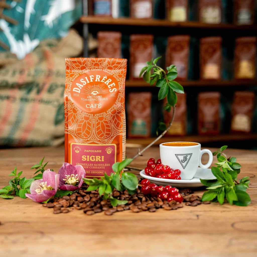 café grains pure origine de Papouasie-Nouvelle-Guinée aux notes de baies et de fruits rouges 100% Arabica