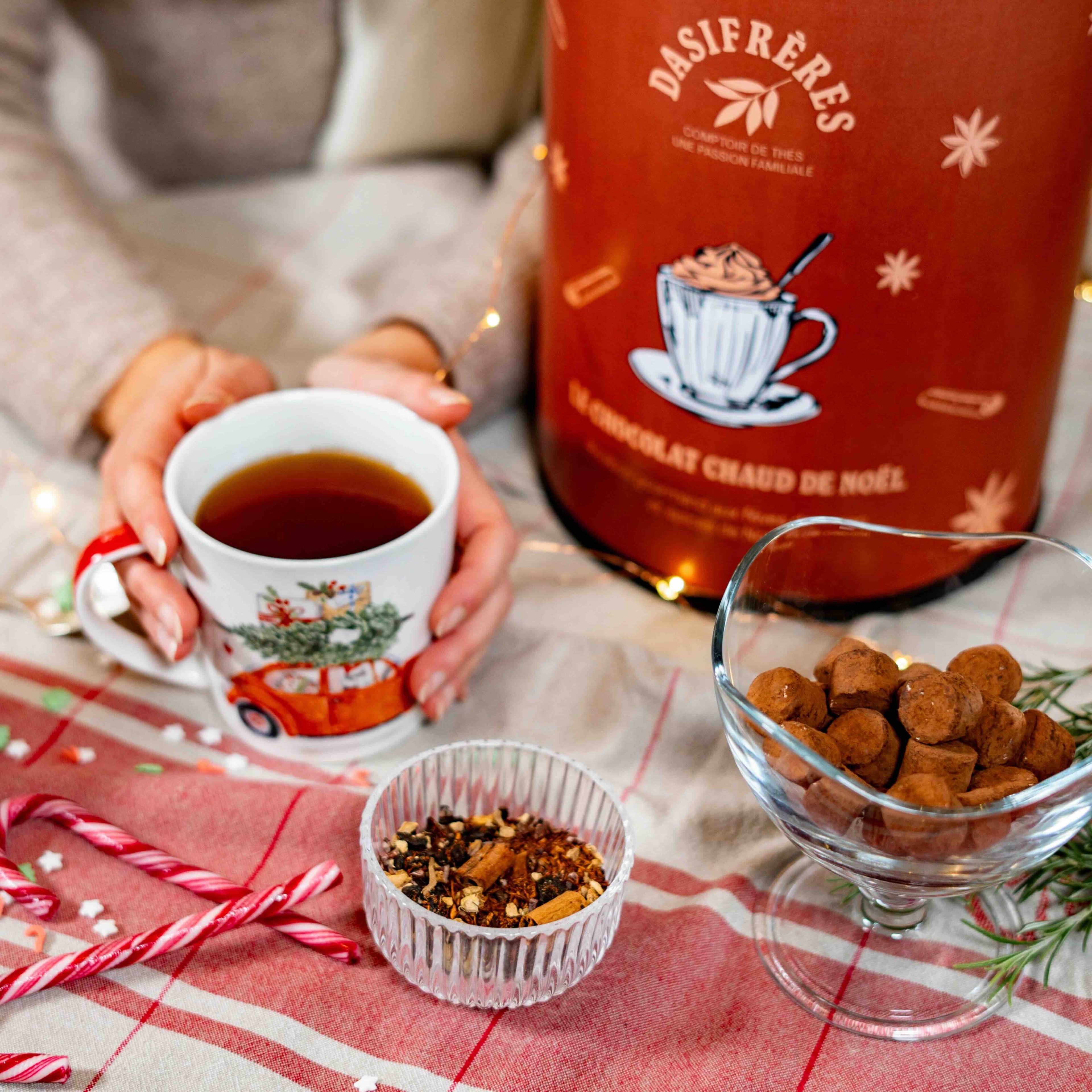 Le Chocolat Chaud de Noël rooibos gourmand aux fêves de cacao et épices de Noël vrac
