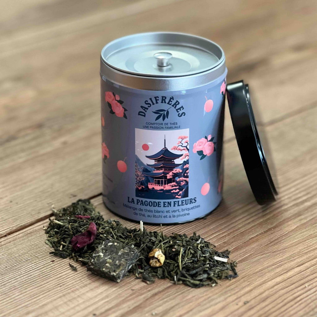 La Pagode en Fleurs mélange de thés blanc et vert litchi et pivoine boîte métal 100g réutilisable double couvercle papier washi