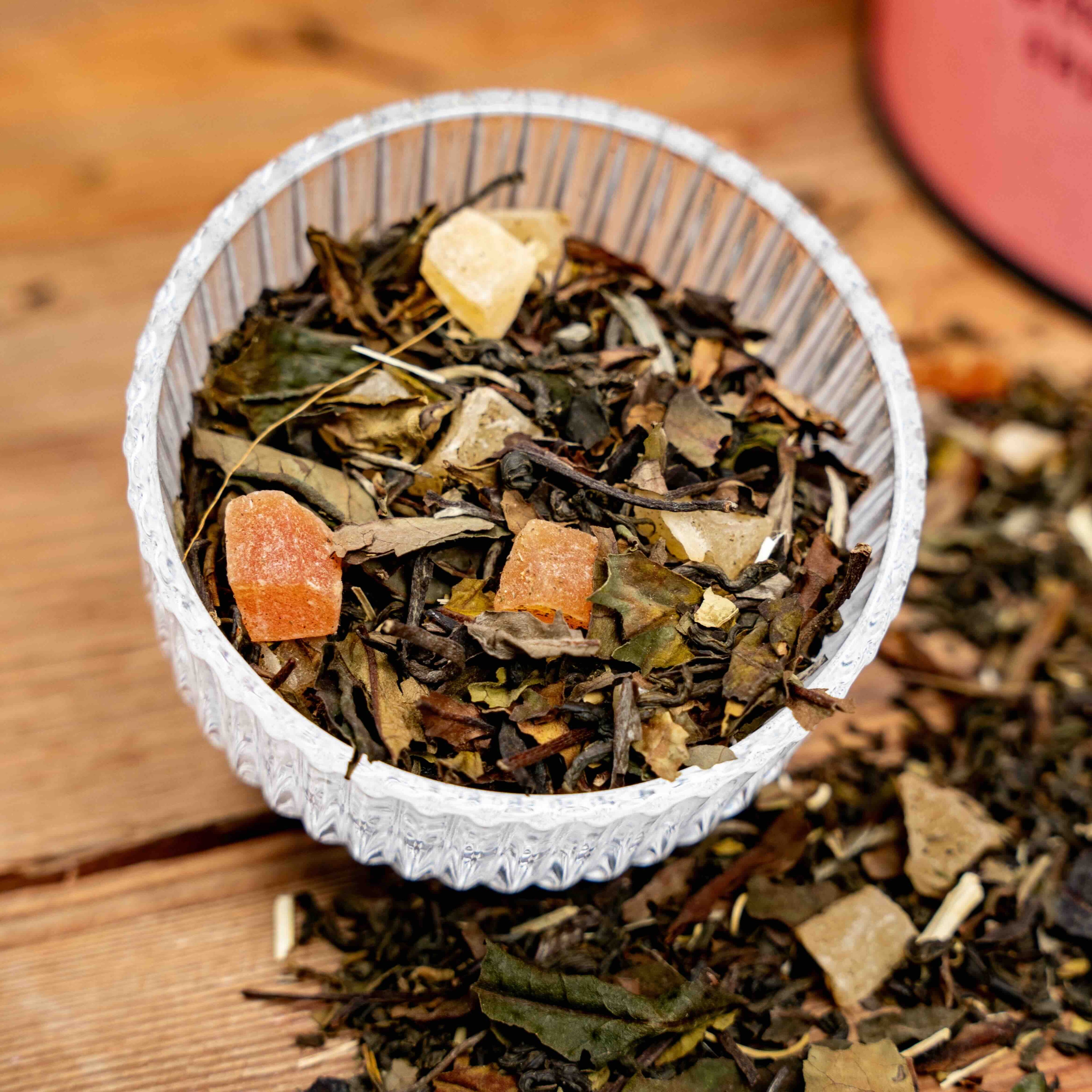 Elixir du paradis mélange de thé vert de Chine et blanc Pai Mu Tan à la pêche et fruit de la passion vrac